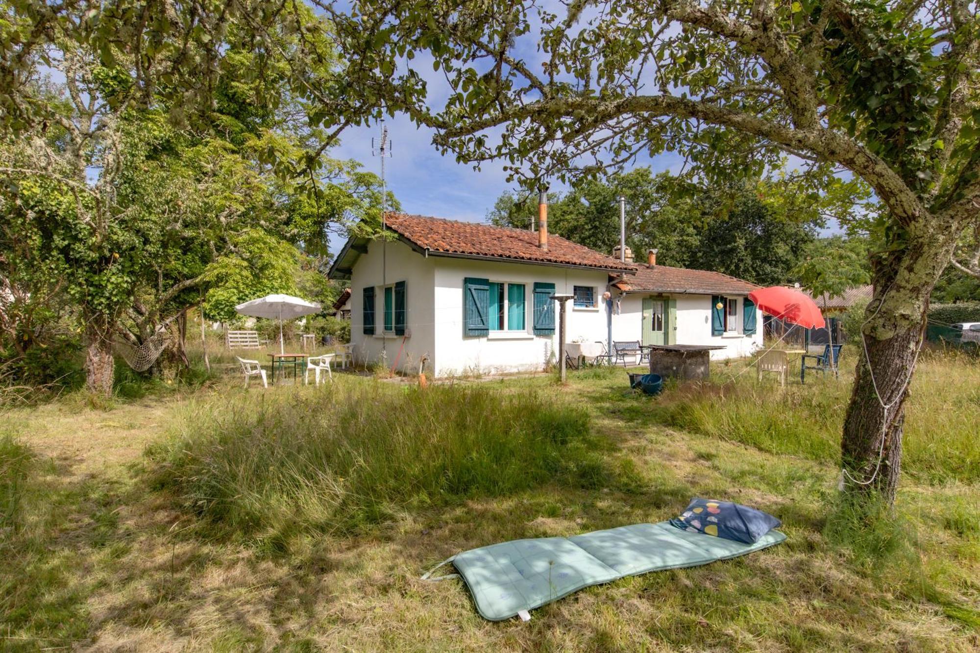 Petite Maison Rustique Et Atypique Hourtin Ngoại thất bức ảnh